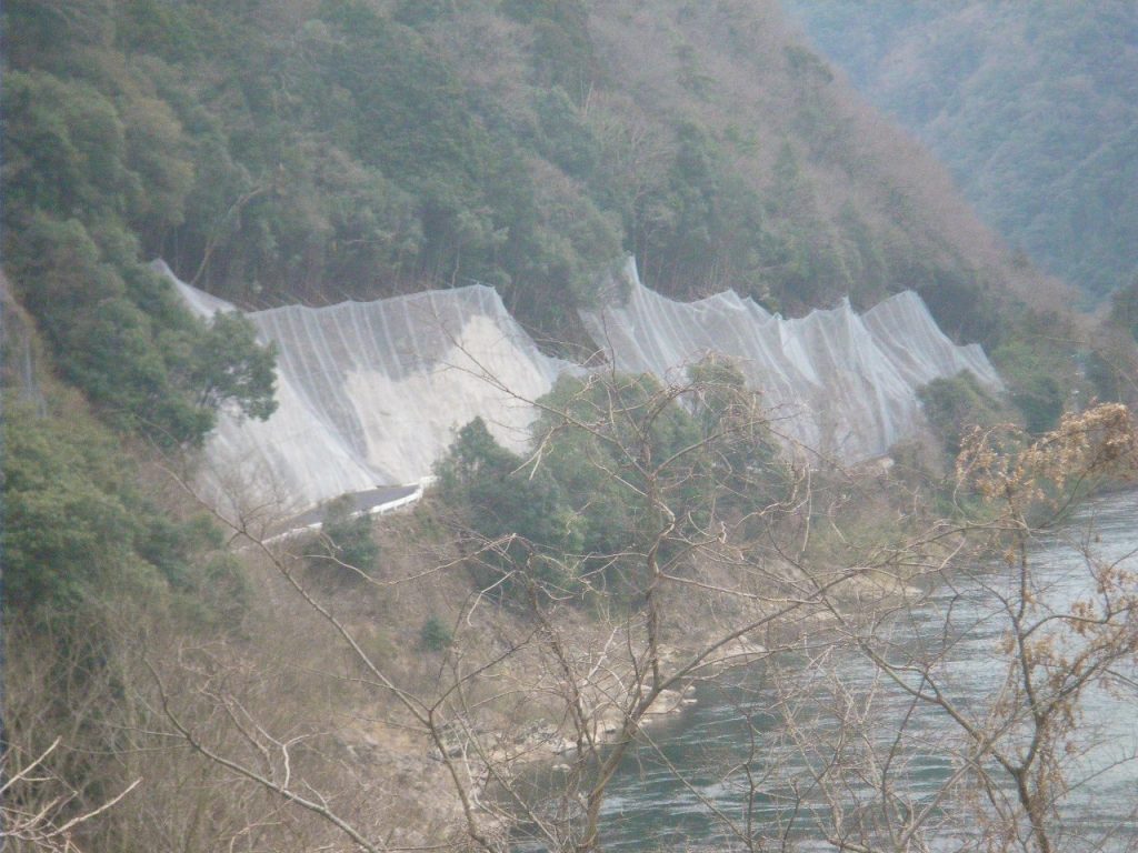 中筒賀下線道路災害防除・単独工事　平成17年10月17日